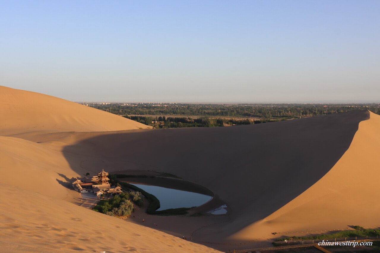 Dunhuang Cresent-Spring Pond