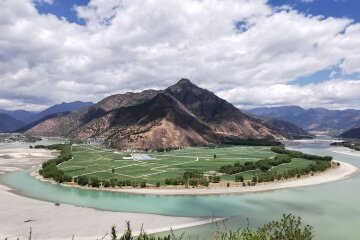 The First Bend of Yangtze River
